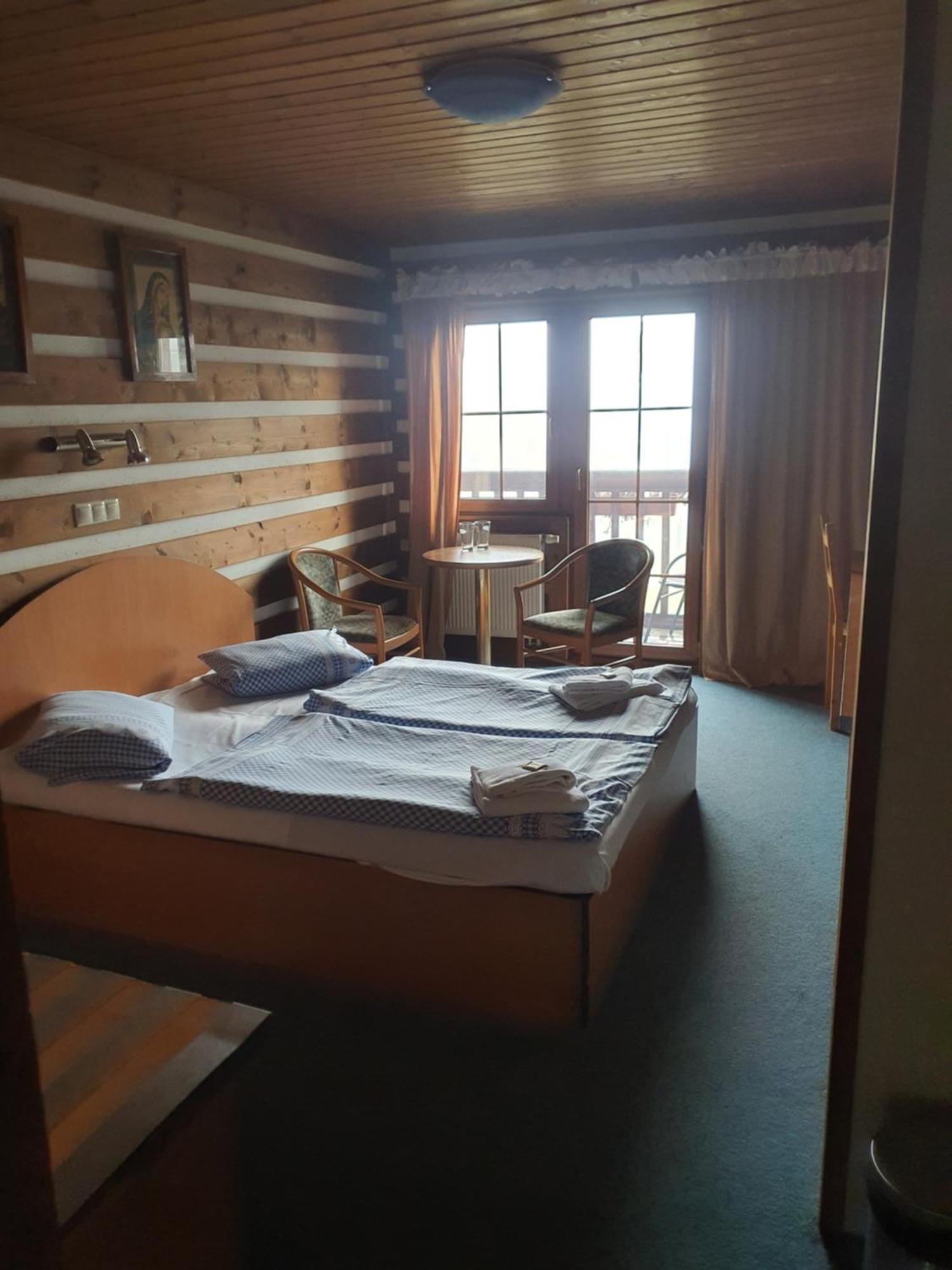 Hotel Pam 亚希莫夫 客房 照片
